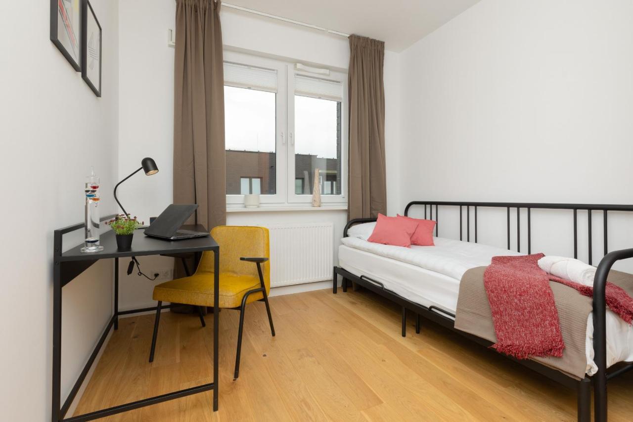 Trendy & Spacious 3-Room Apartament Warsaw Wilanow By Noclegi Renters Kültér fotó